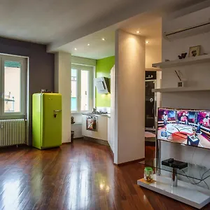 Apartamento Primopiano - Orombelli, Milão